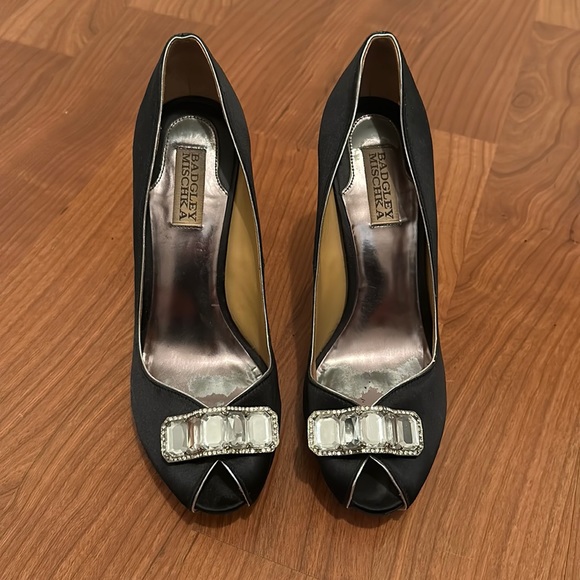 Badgley Mischka black satin heels gem detail 9 - Picture 2 of 8